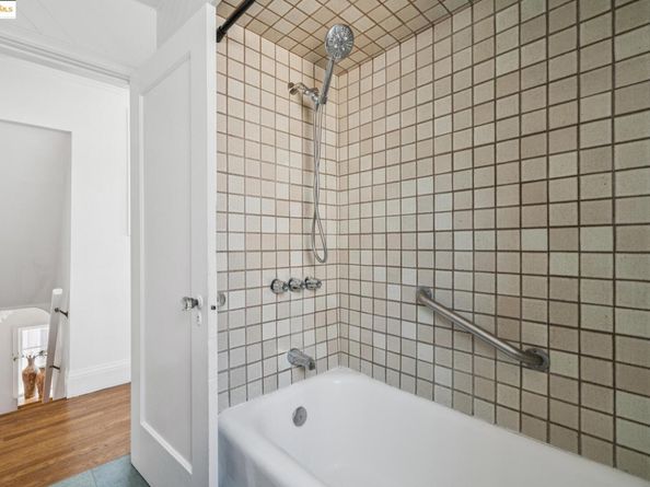 515 Mount St, Richmond CA 94805