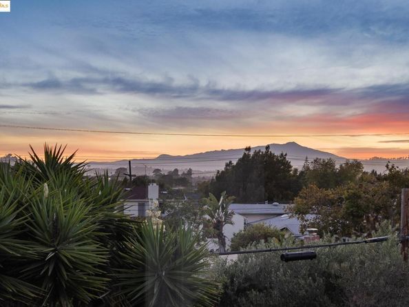 515 Mount St, Richmond CA 94805