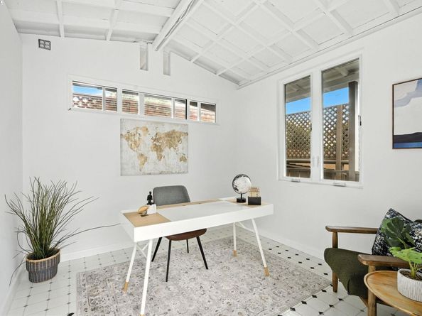 24 Riverton Dr, San Francisco CA 94132