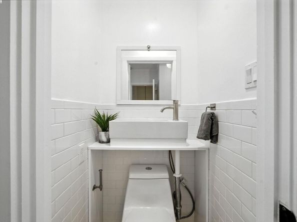 24 Riverton Dr, San Francisco CA 94132