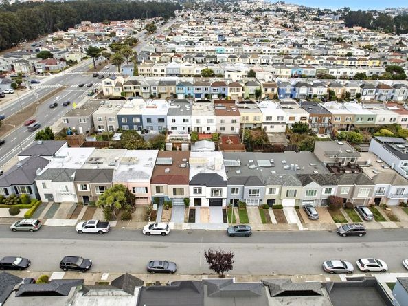 24 Riverton Dr, San Francisco CA 94132