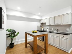 24 Riverton Dr, San Francisco CA 94132