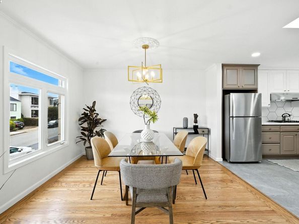 24 Riverton Dr, San Francisco CA 94132