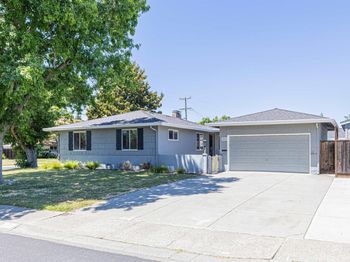 44 Duke Way