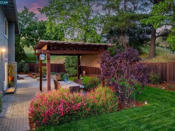 1092 Hillendale Ct, Walnut Creek CA 94596