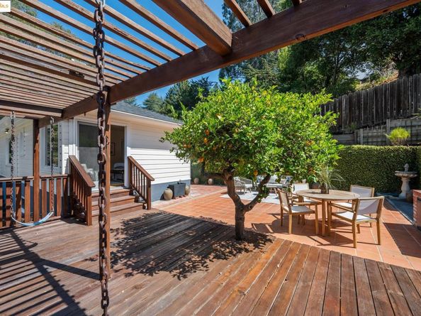 6141 Broadway Ter, Oakland CA 94618