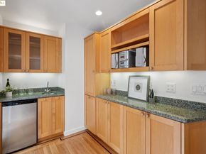 6141 Broadway Ter, Oakland CA 94618