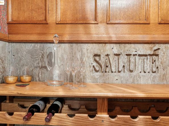 6141 Broadway Ter, Oakland CA 94618