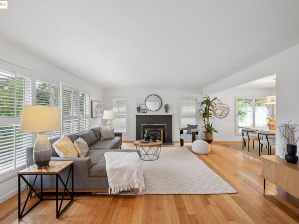 6141 Broadway Ter, Oakland CA 94618