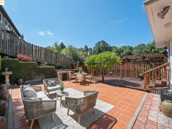 6141 Broadway Ter, Oakland CA 94618