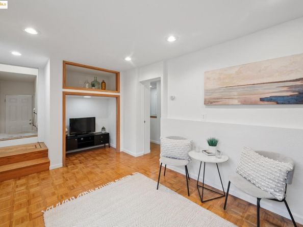 6141 Broadway Ter, Oakland CA 94618