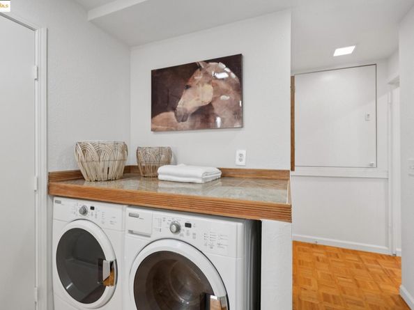 6141 Broadway Ter, Oakland CA 94618