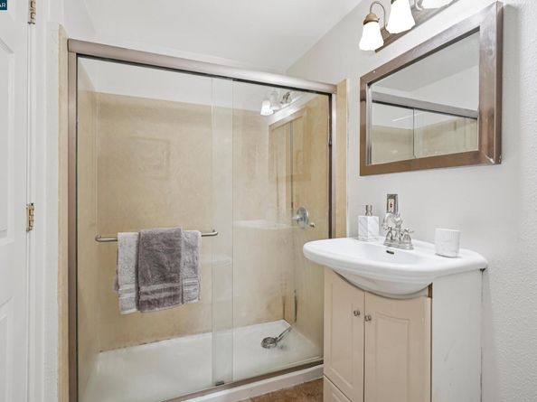 2838 Loma Vista Ave, Concord CA 94520