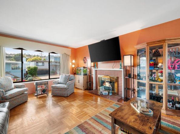 412 Alhambra Rd, South San Francisco CA 94080
