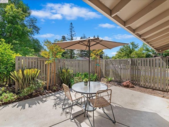 16 Rolling Green Cir, Pleasant Hill CA 94523