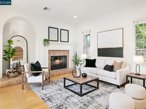 6 Whiting Ct, Moraga CA 94556