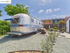 2602 Adeline St, Oakland CA 94607