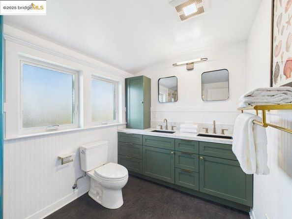 2602 Adeline St, Oakland CA 94607