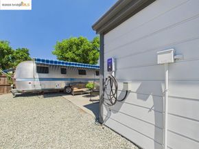 2602 Adeline St, Oakland CA 94607