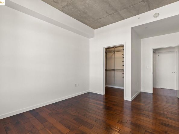 288 3rd St 507, Oakland CA 94607
