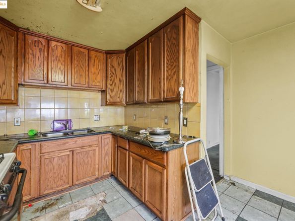 41 Apollo St, San Francisco CA 94124