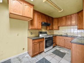 41 Apollo St, San Francisco CA 94124