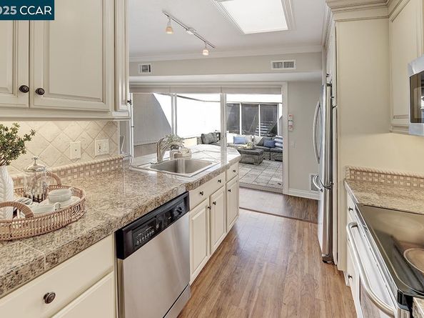 2308 Pine Knoll Dr 3, Walnut Creek CA 94595