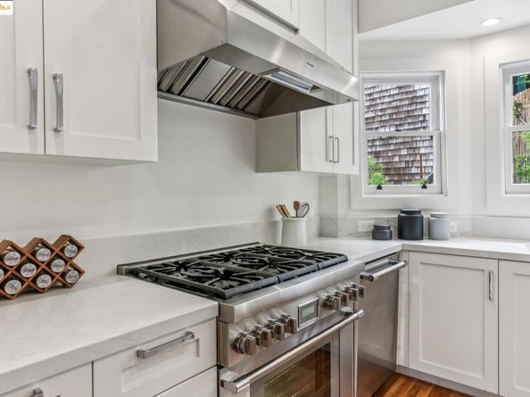 60 Panoramic Way, Berkeley CA 94704