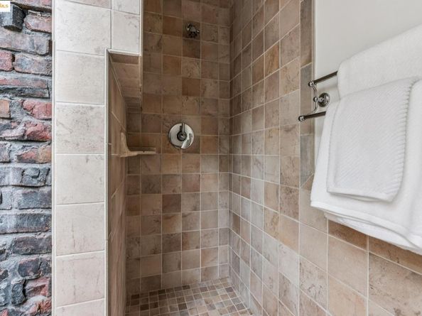 60 Panoramic Way, Berkeley CA 94704