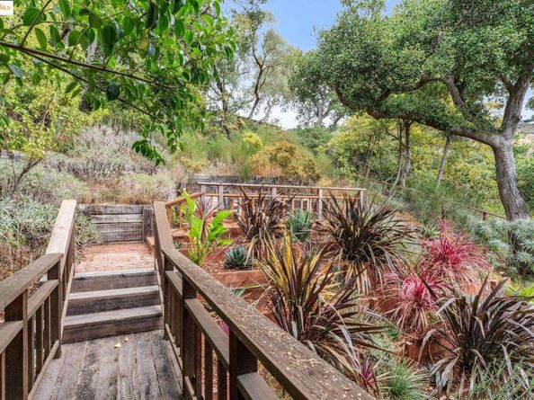 60 Panoramic Way, Berkeley CA 94704