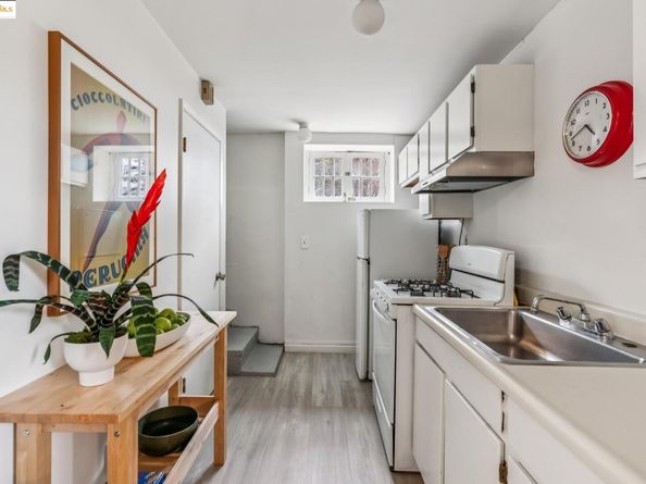 60 Panoramic Way, Berkeley CA 94704