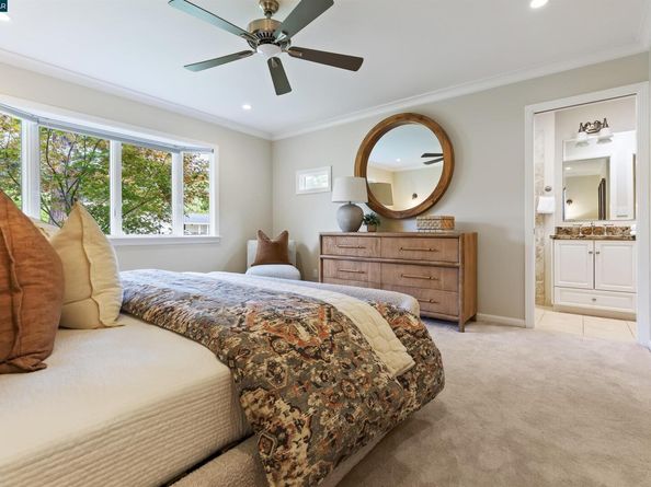 5 Corte Sombrita, Orinda CA 94563