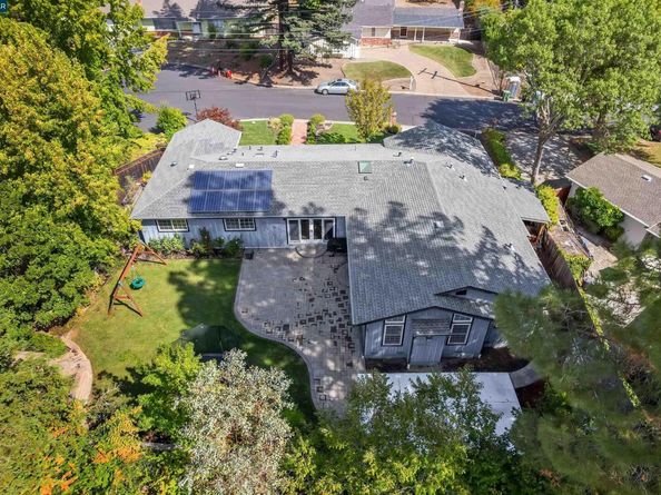 5 Corte Sombrita, Orinda CA 94563