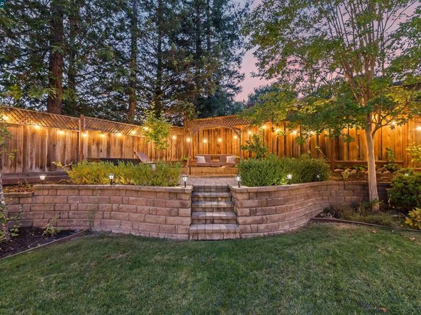 5 Corte Sombrita, Orinda CA 94563