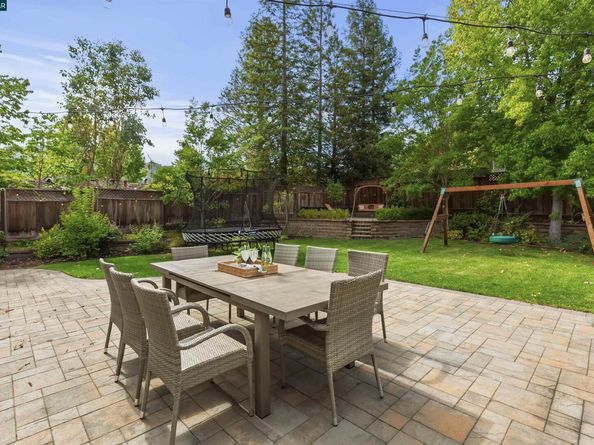 5 Corte Sombrita, Orinda CA 94563