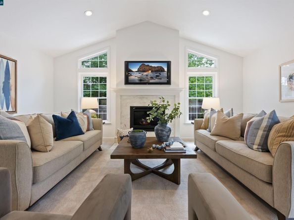 5 Corte Sombrita, Orinda CA 94563