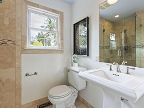 5 Corte Sombrita, Orinda CA 94563