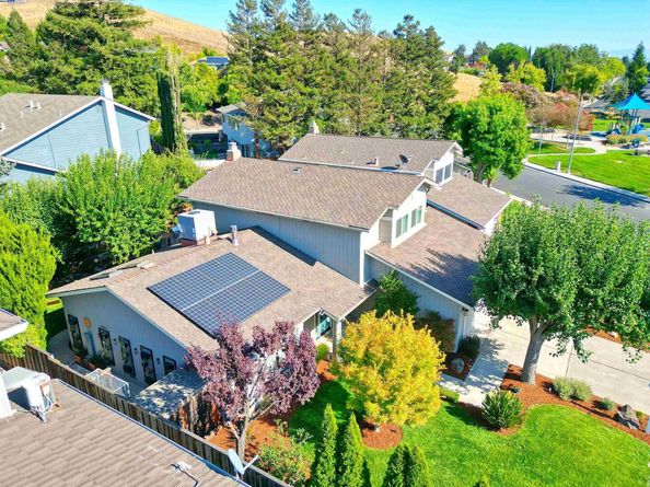 7653 Turquoise St, Dublin CA 94568