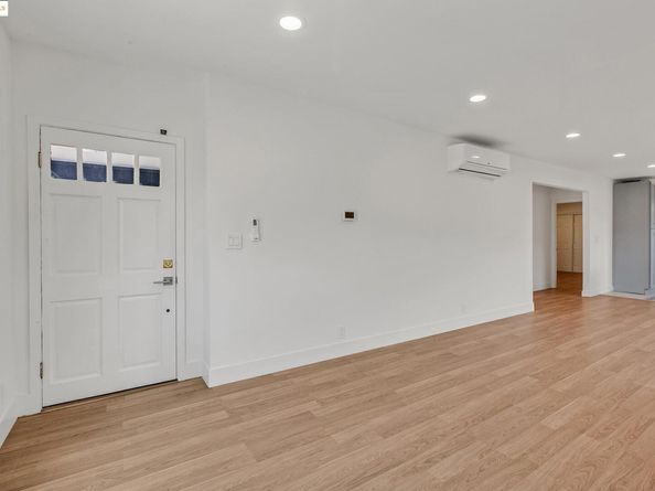 2906 Adeline St, Oakland CA 94608