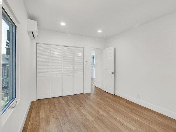 2906 Adeline St, Oakland CA 94608