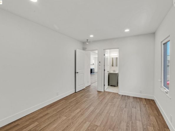 2906 Adeline St, Oakland CA 94608