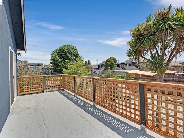 2906 Adeline St, Oakland CA 94608