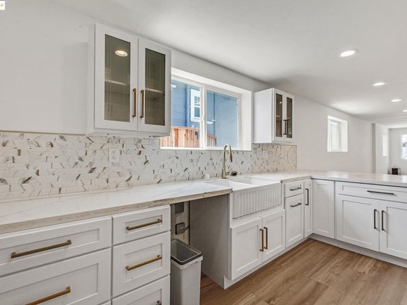 2906 Adeline St, Oakland CA 94608