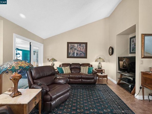 830 Westview Ct, Martinez CA 94553