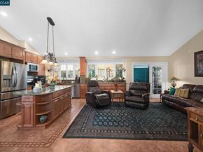 830 Westview Ct, Martinez CA 94553