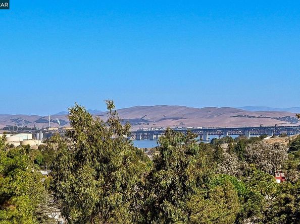 830 Westview Ct, Martinez CA 94553