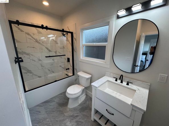 878 Athens Ave, Oakland CA 94607