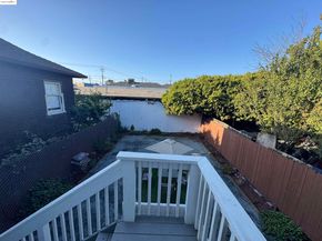 878 Athens Ave, Oakland CA 94607