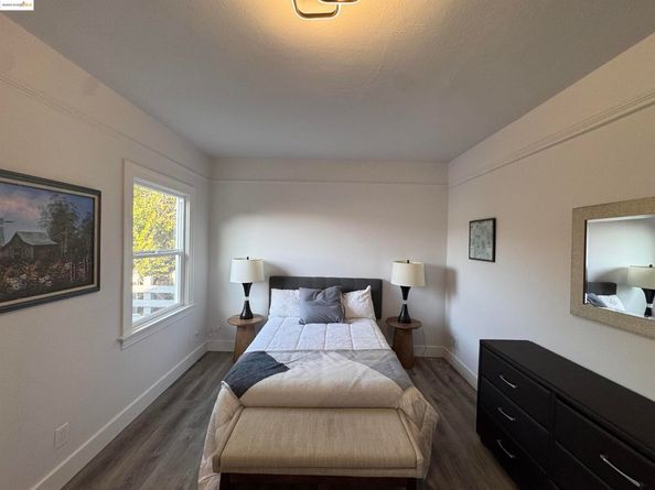 878 Athens Ave, Oakland CA 94607