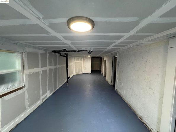 878 Athens Ave, Oakland CA 94607